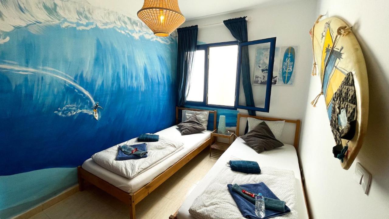 Red Star Surf & Yoga Camp Lanzarote Famara Exterior photo