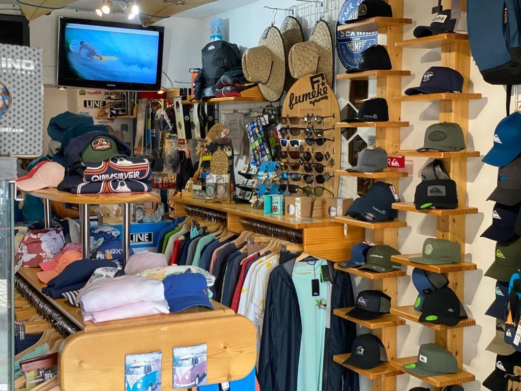 Red Star Surf & Yoga Camp Lanzarote Famara Exterior photo