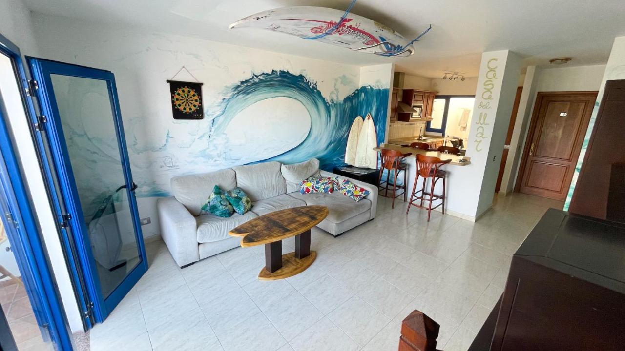 Red Star Surf & Yoga Camp Lanzarote Famara Exterior photo